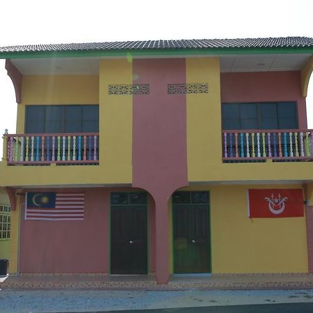 My Friend Homestay Кота-Бару Екстер'єр фото